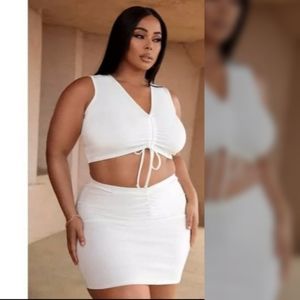 BOOHOO WHITE PLUS RUCHING SKIRT TWO-PIECE